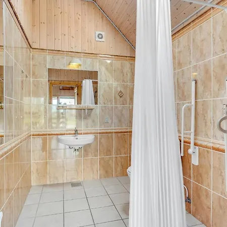 Holiday home Beautiful In With Outdoor Swimming Pool *